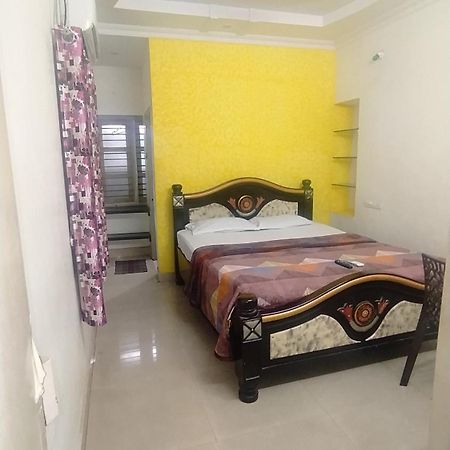 Kushi HomeStay Guest House Visakhapatnam Exterior foto